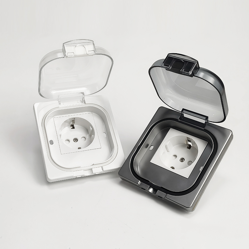 IP65 Waterproof Outdoor Socket - огляд і ціна Outdoor Power Module